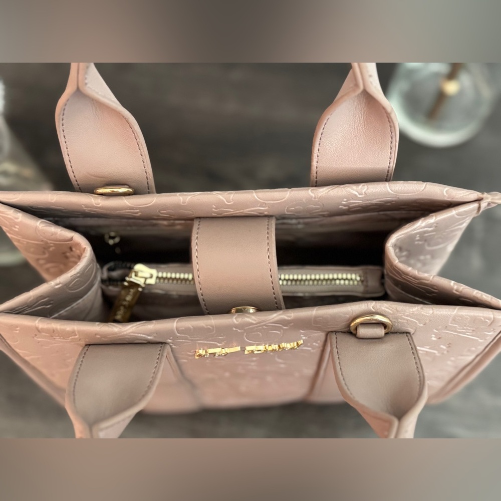 Betsey Johnson Taupe Skull Embossed Tote Bag Satchel Top Handle Purse - Picture 8 of 12